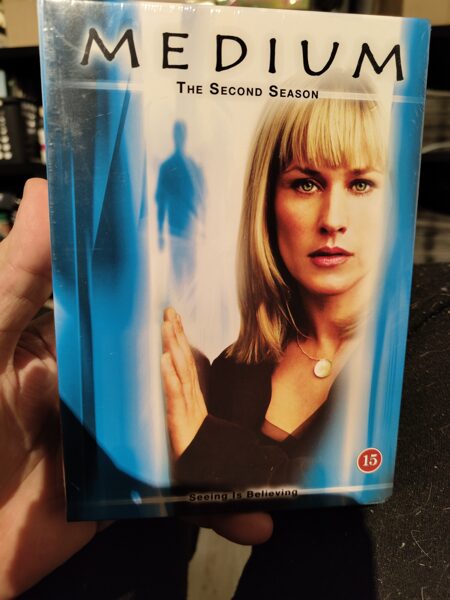 ( Ny Dvd ) Medium Säsong 2